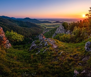 Góry, Drzewa, Skały, Zachód słońca, Słowacja