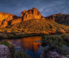 Salt River, Rzeka, Arizona, Roślinność, Goldfield Mountains, Stany Zjednoczone, Góry