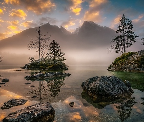 Jezioro Hintersee, Bawaria, Chmury, Niemcy, Gmina Berchtesgadener, Mgła, Góry Alpy, Skały, Drzewa