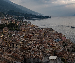 Malcesine, Domy, Jezioro Garda, Góry, Włochy