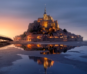 Zachód słońca, Molo, Wyspa, Kościół, Opactwo św. Michała Archanioła, Francja, Mont Saint-Michel