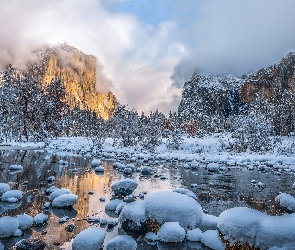 Góry, Kalifornia, Drzewa, Stany Zjednoczone, Park Narodowy Yosemite, Kamienie, Szczyt El Capitan, Rzeka, Merced River