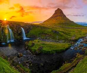 Promienie słońca, Zachód słońca, Góra, Islandia, Wodospady, Półwysep Snaefellsnes, Kirkjufell