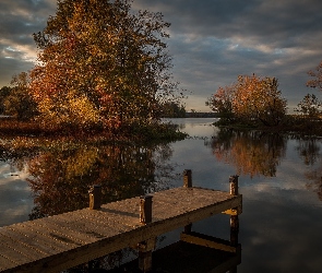 Lake Chesdin, Chmury, Jezioro, Drzewa, Stan Wirginia, Pomosty, Stany Zjednoczone, Odbicie