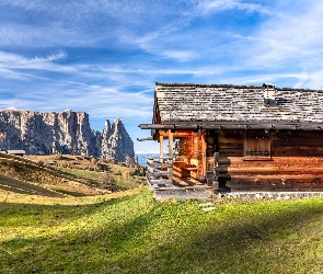 Drewniany, Dolomity, Seiser Alm, Włochy, Południowy Tyrol, Płaskowyż, Dom, Góry, Skały