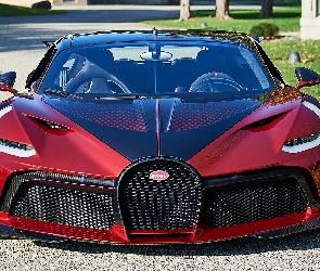 Bugatti Divo Lady Bug, Przód